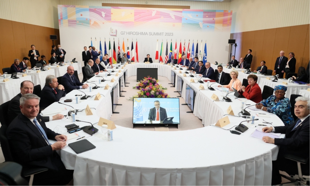 セッション（G7＋招待国首脳・国際機関の長）
