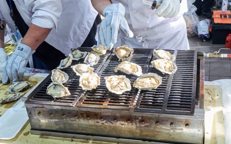 焼き牡蠣の試食